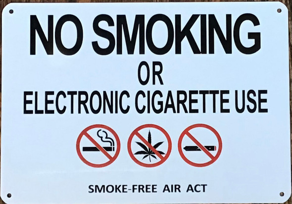 SIGN NO SMOKING OR ELECTRONIC CIGARETTE USE