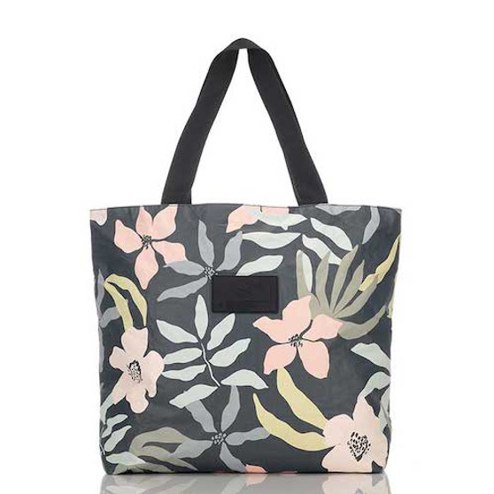 Flora Day Tripper