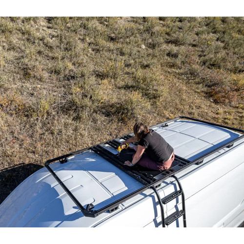 Rooftop Deck: Mercedes Sprinter Approach