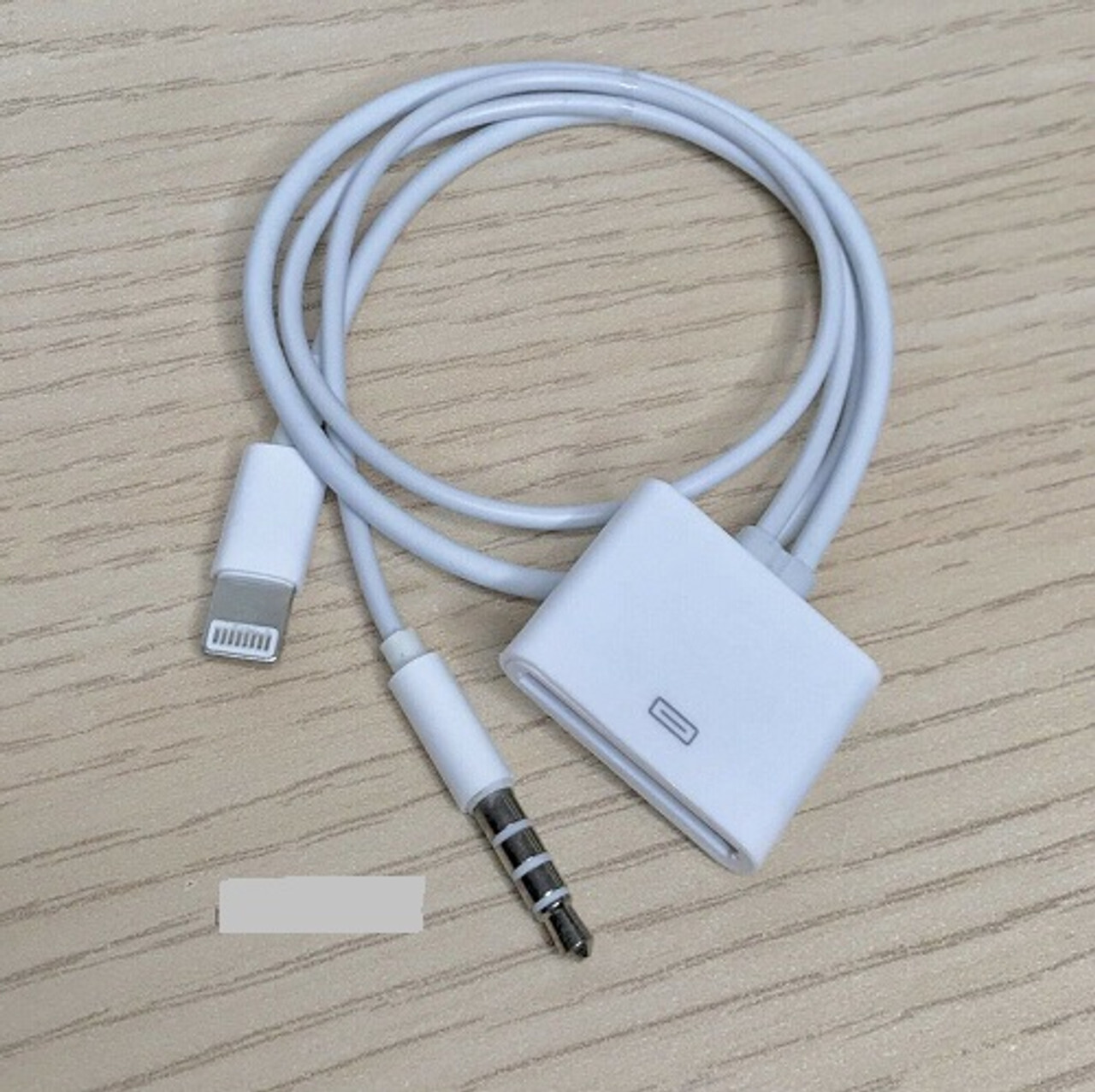 30 Pin to 8 Pin Converter Adapter Aux Cable for Apple iPhone 4