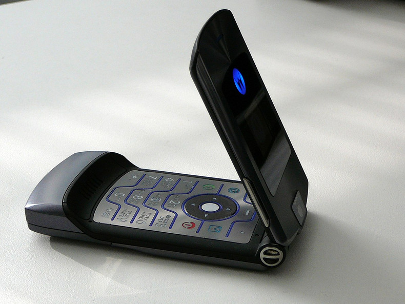 Motorola razr 2019 review