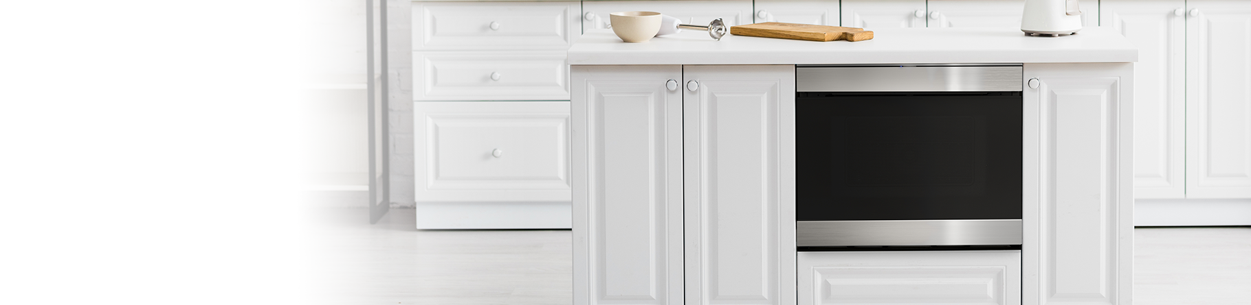 Microwave Drawer Over in kitchen