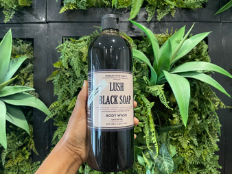 Lush African Black Soap with Honey, Oatmeal, Aloe Vera and Camwood. Body Wash 42oz