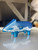 0058 schwein del mar/ blau metallic  - unikat aus porzellan