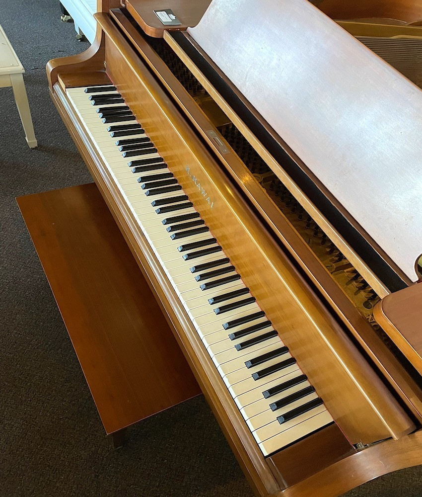 Kawai Baby Grand Piano or Satin Mahogany