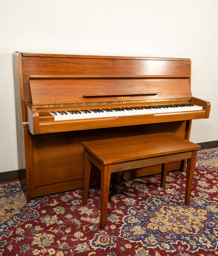 Viool pin Dalset Yamaha Upright Piano | Satin Oak | Alamo Music