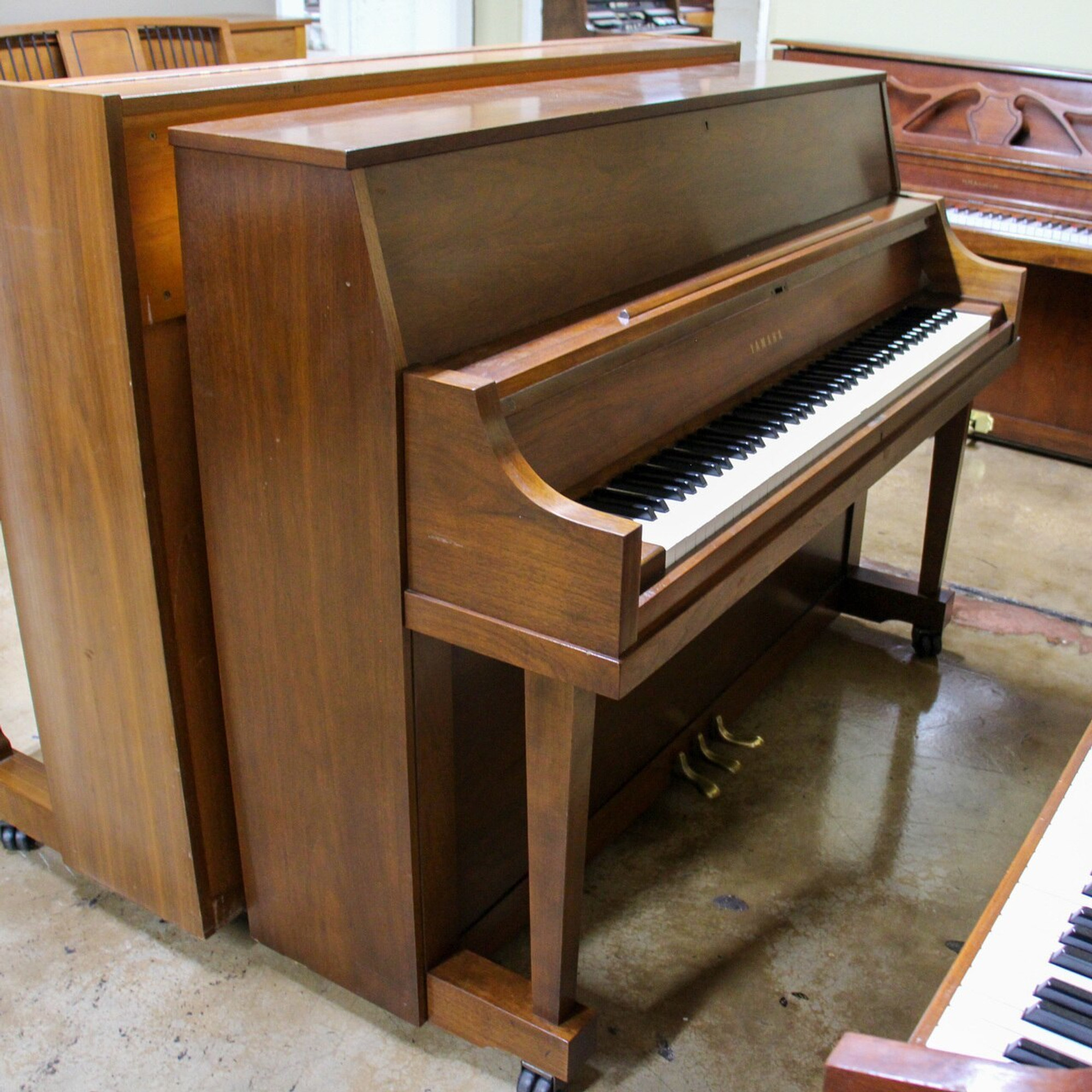 used schimmel piano michigan