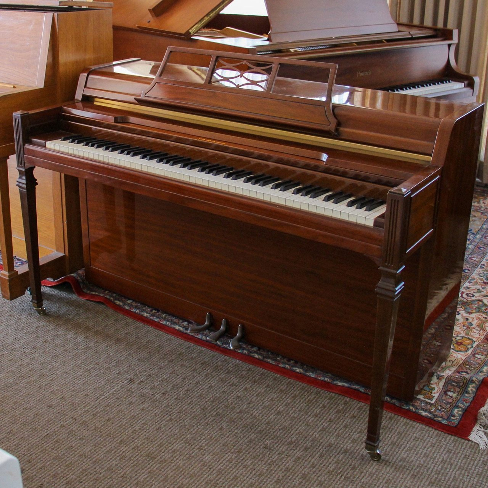 yamaha spinet piano for sale