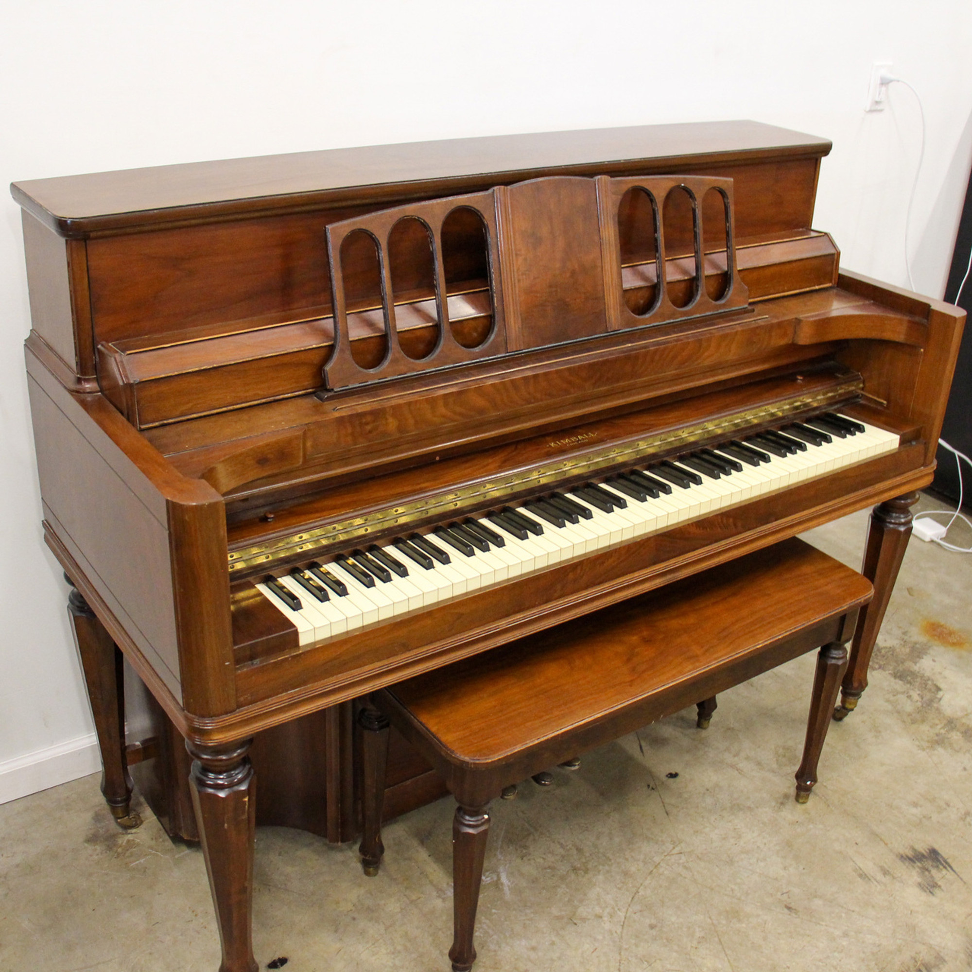 used schimmel piano chicago