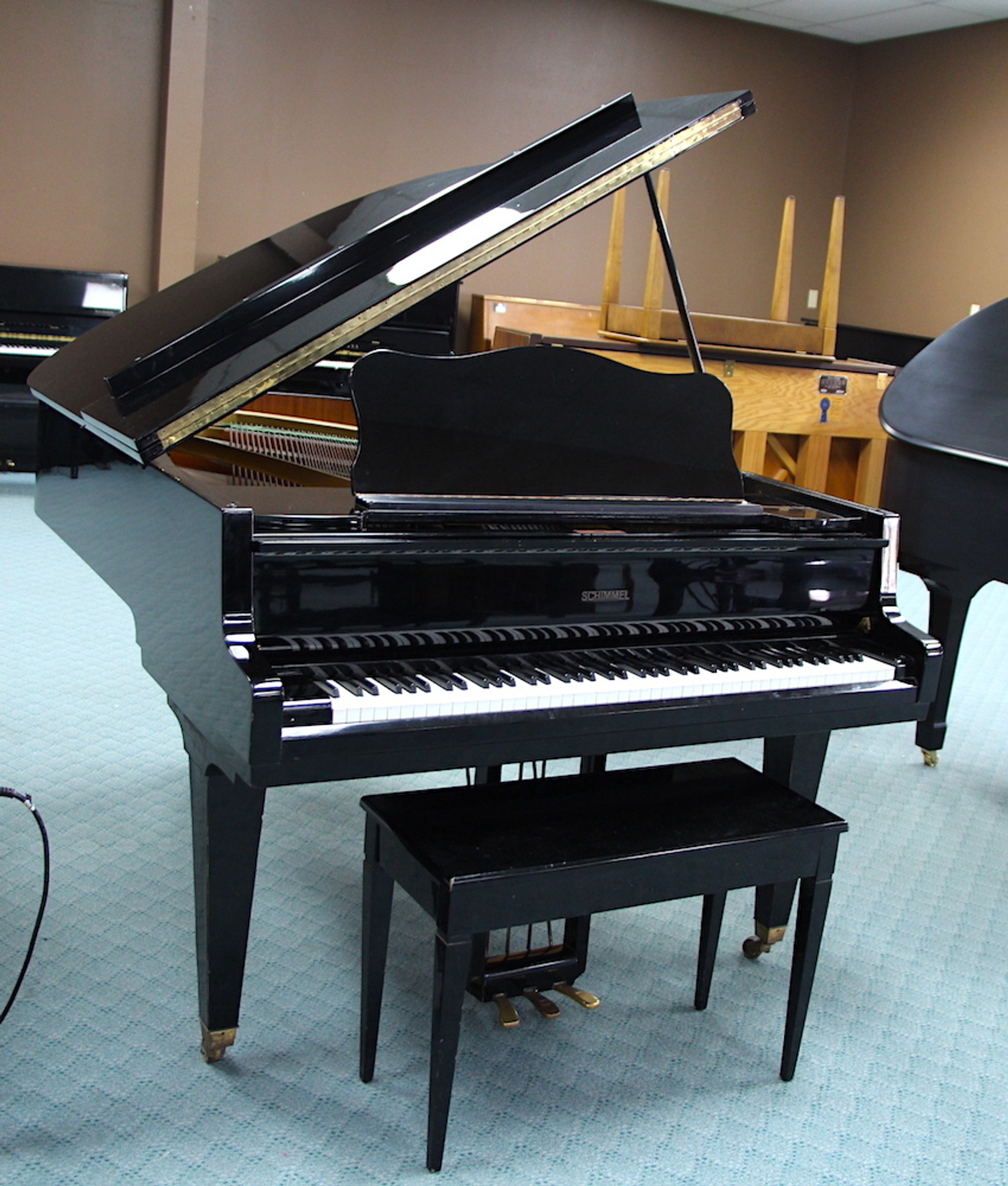 schimmel piano 217550