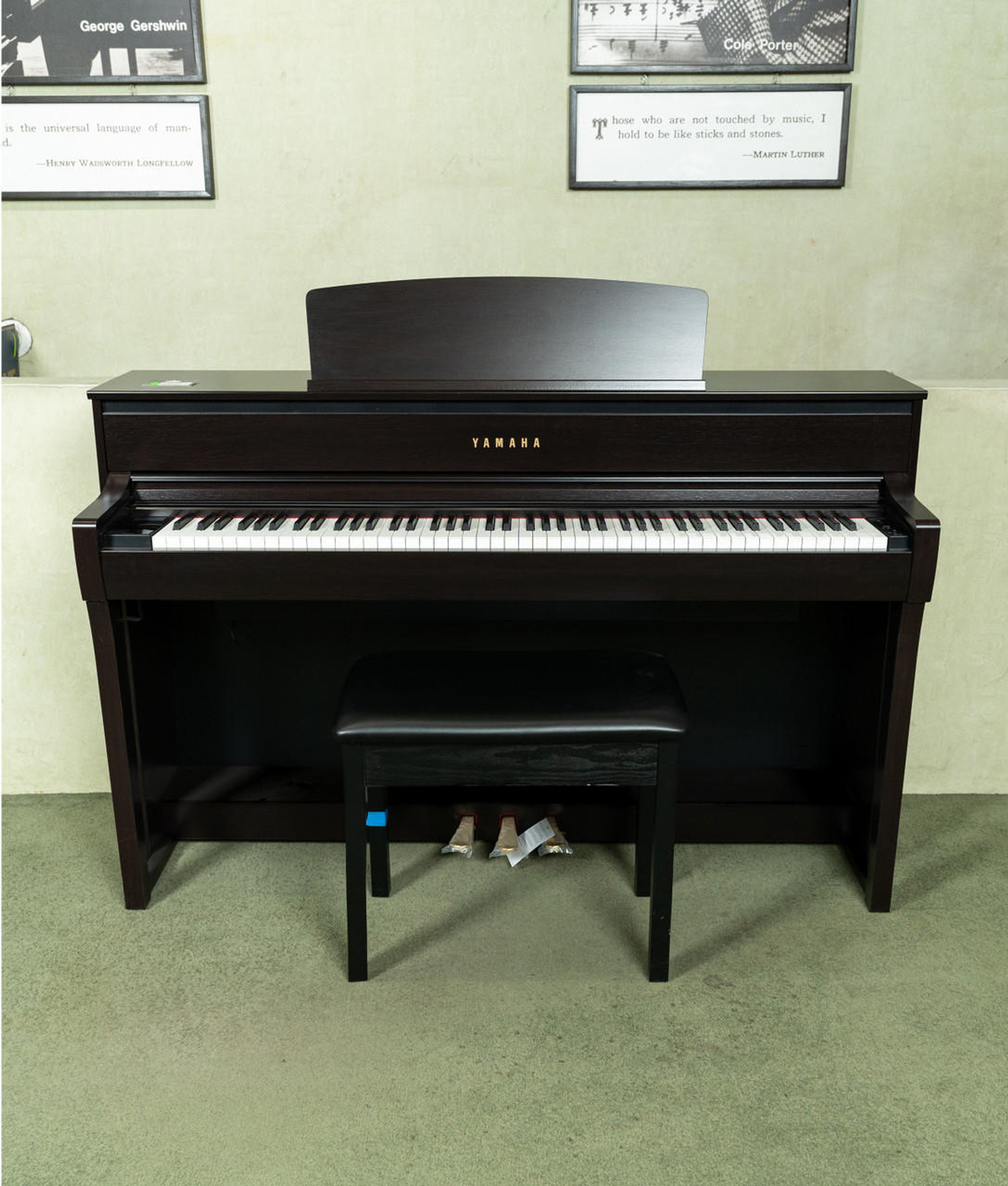 Yamaha Clavinova CLP-775 Console Digital Piano - Rosewood