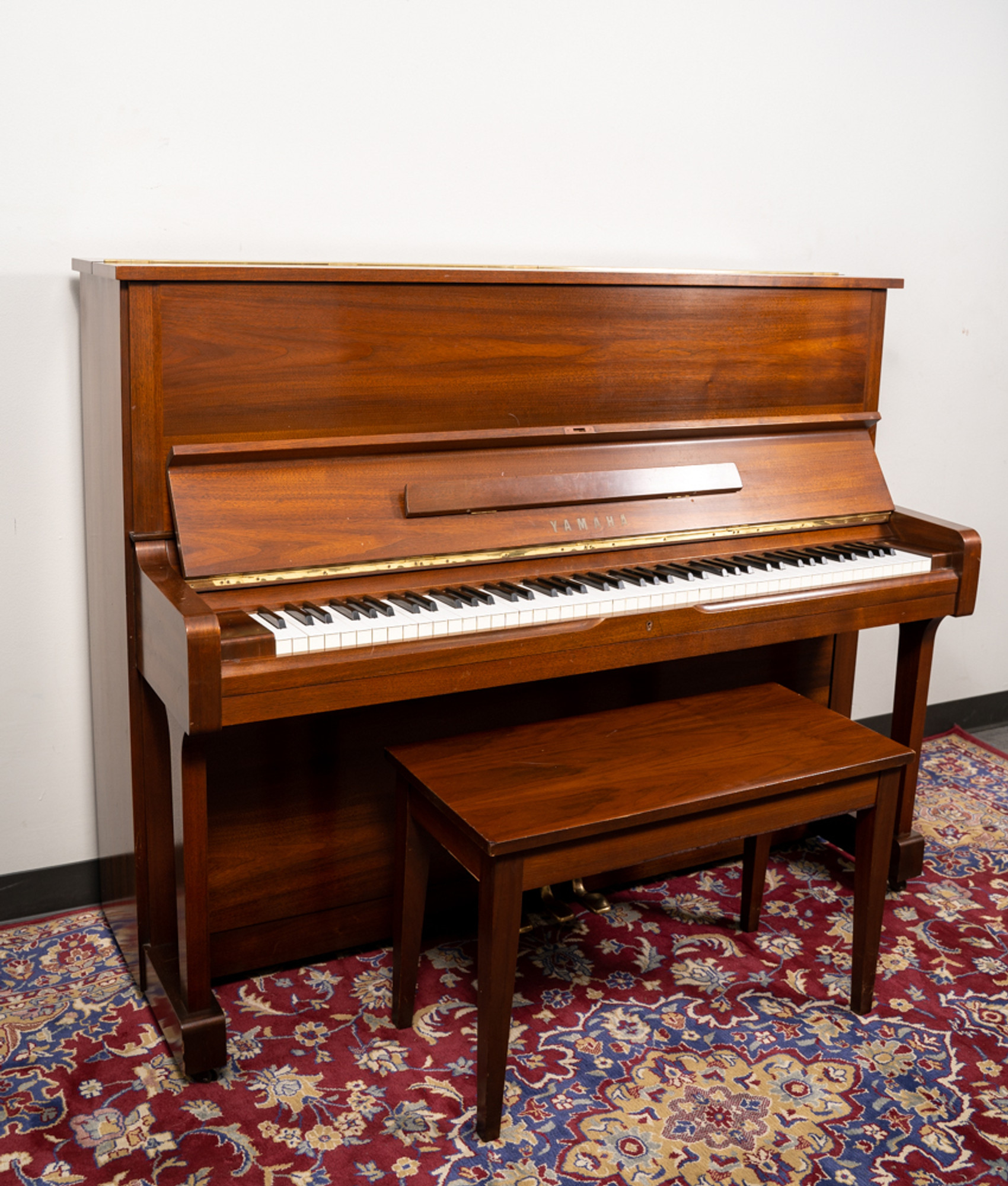 u1j yamaha piano price