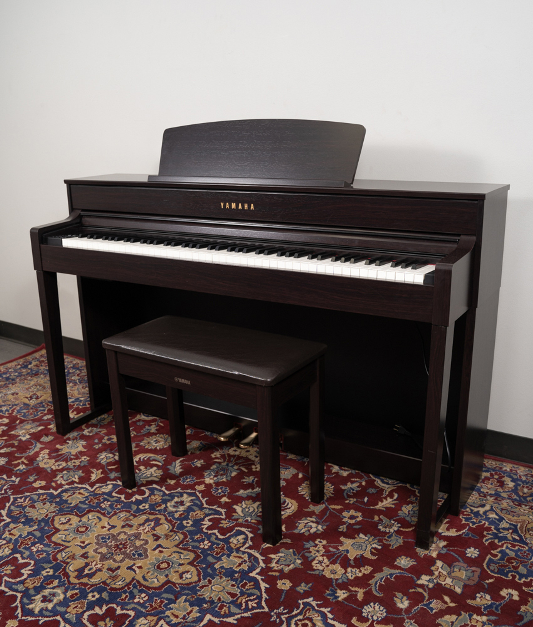 Yamaha Clavinova CLP-545 Digital Piano | Rosewood | SN: UCW01071