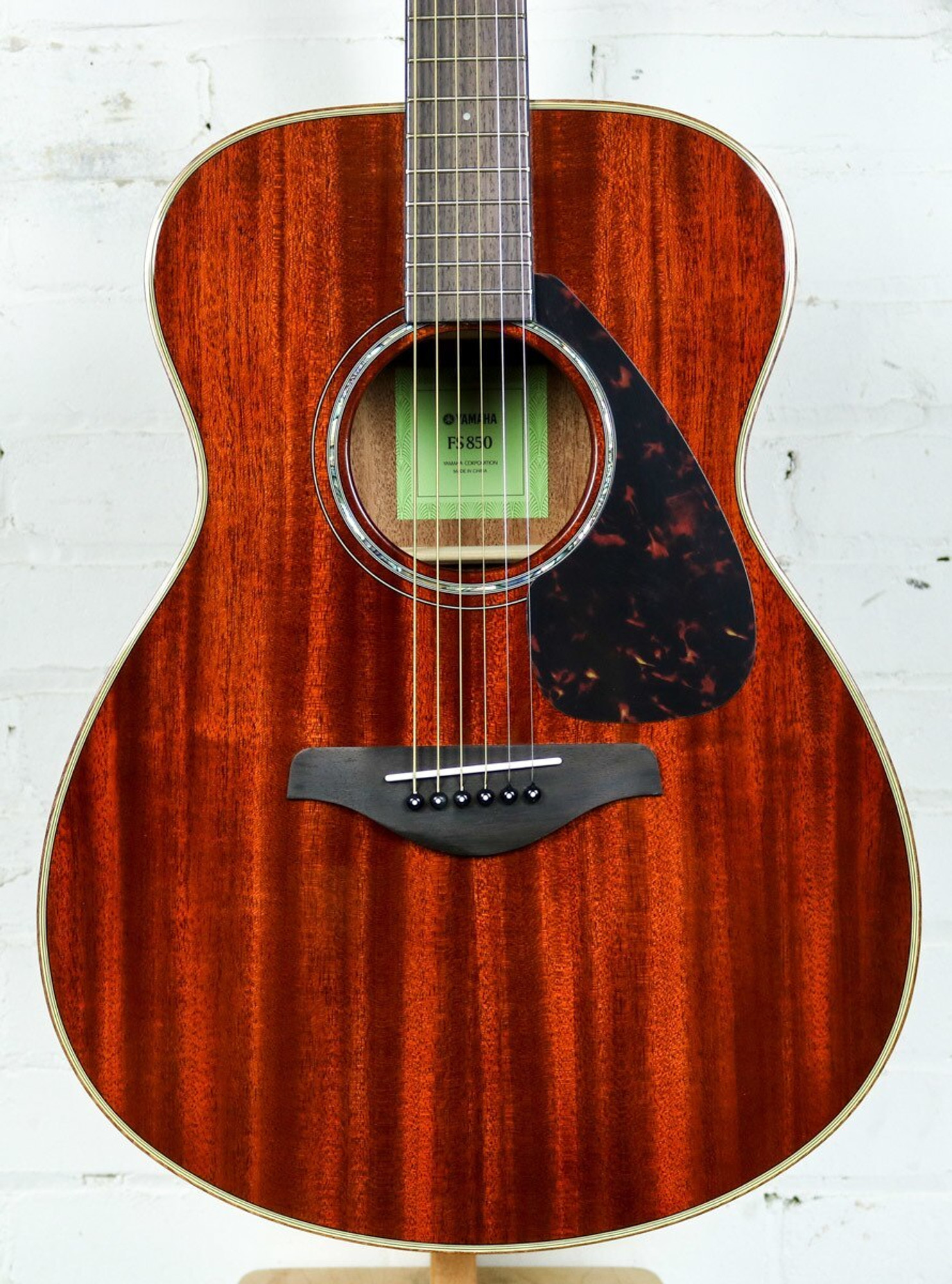 yamaha fs850 concert acoustic guitar