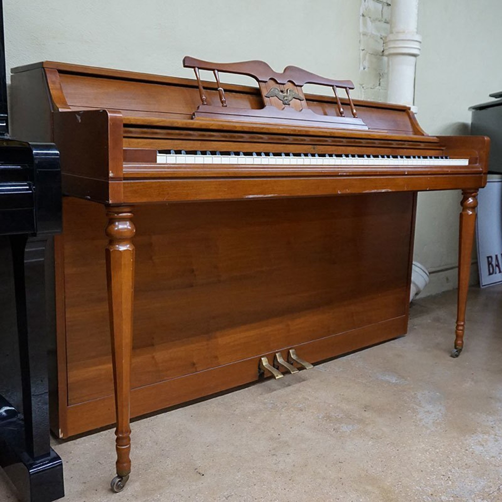 wurlitzer spinet piano eagle