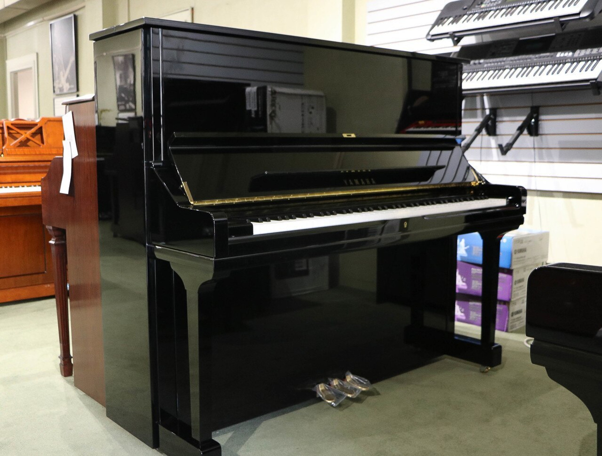 yamaha u3 weight