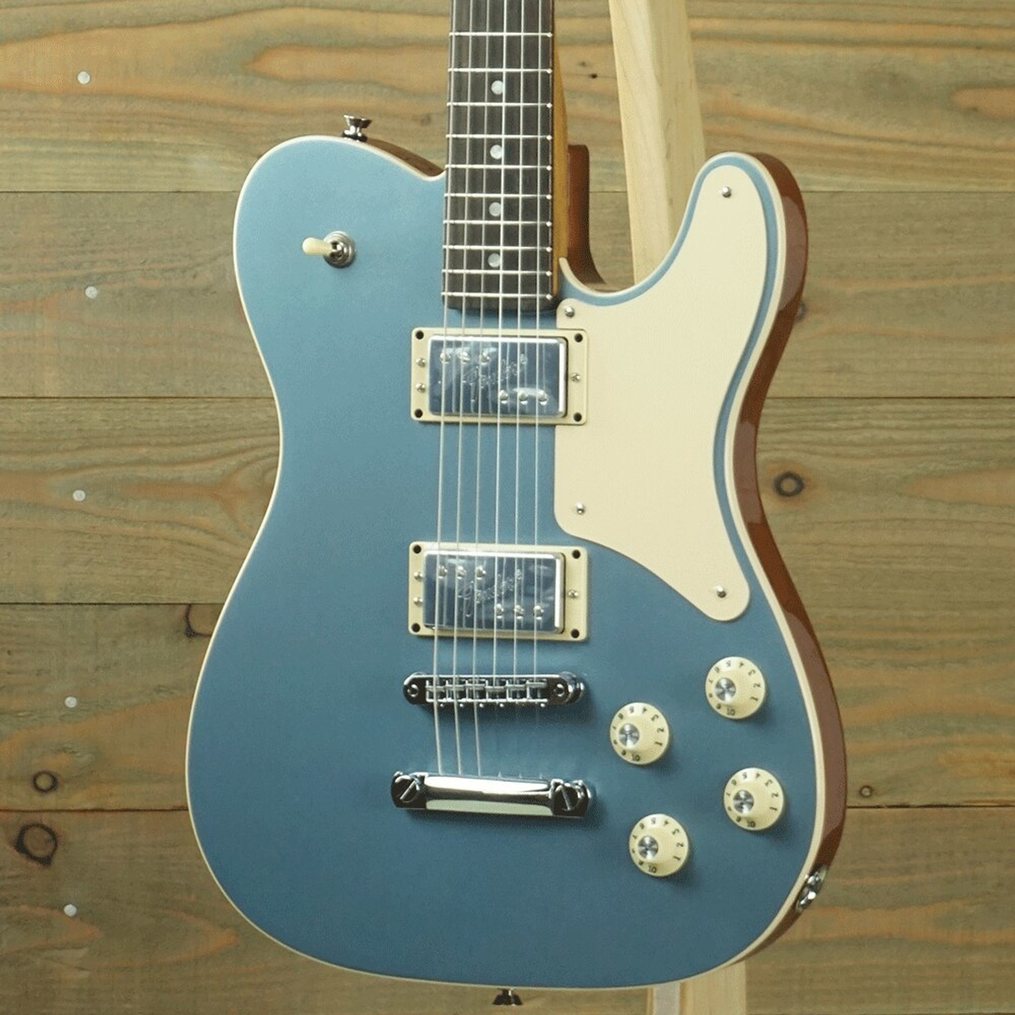 fender troublemaker ice blue