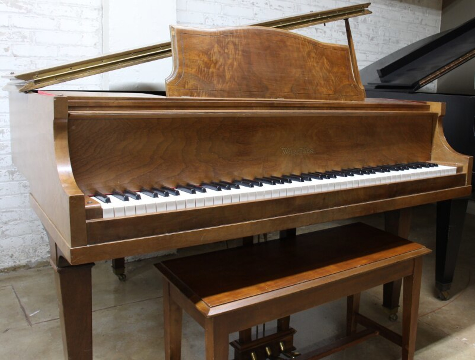 wurlitzer grand g411 measurements