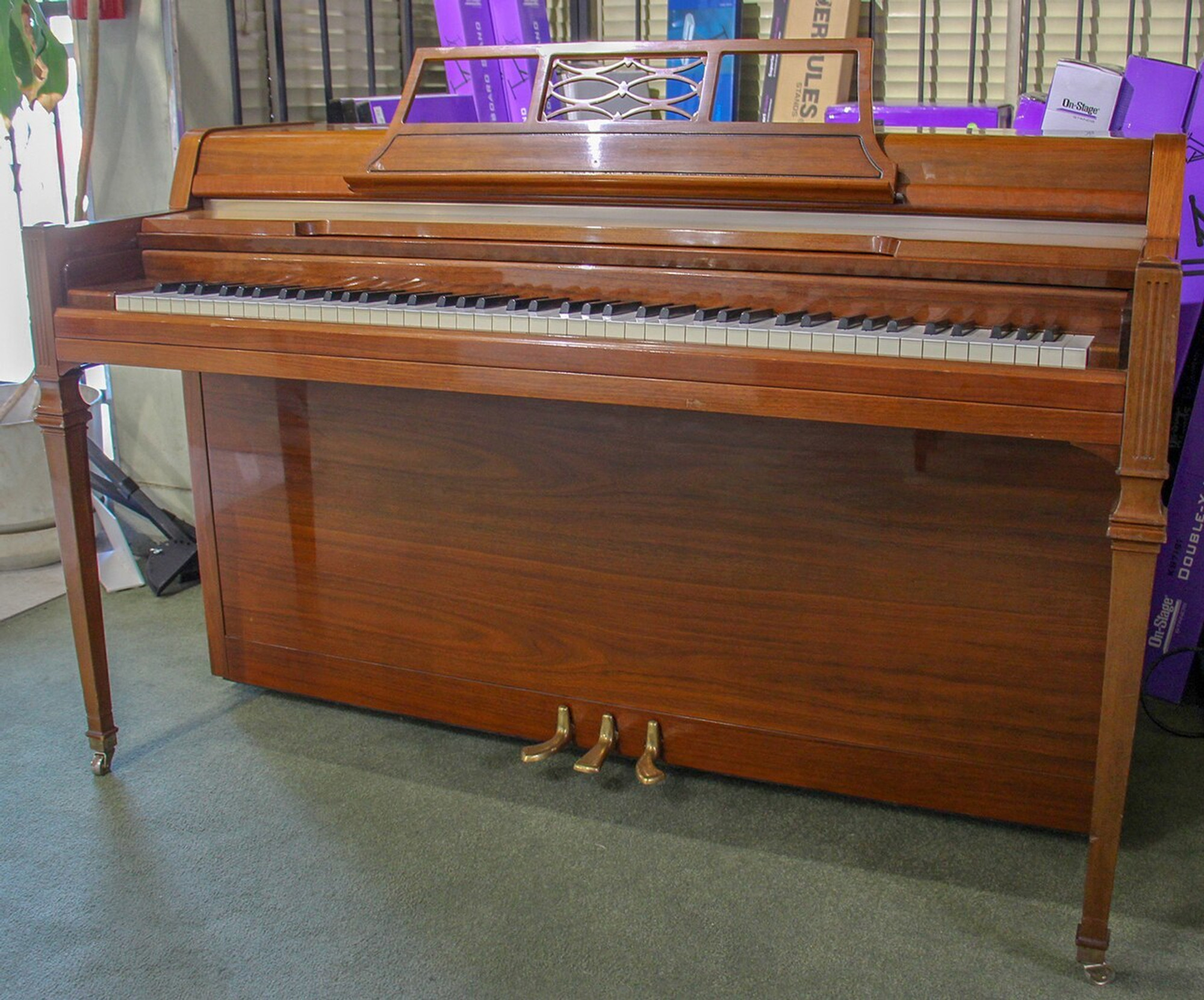 yamaha spinet piano for sale