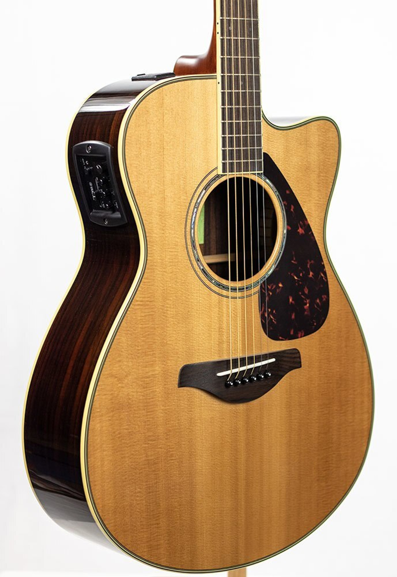 gitar yamaha fsx830c