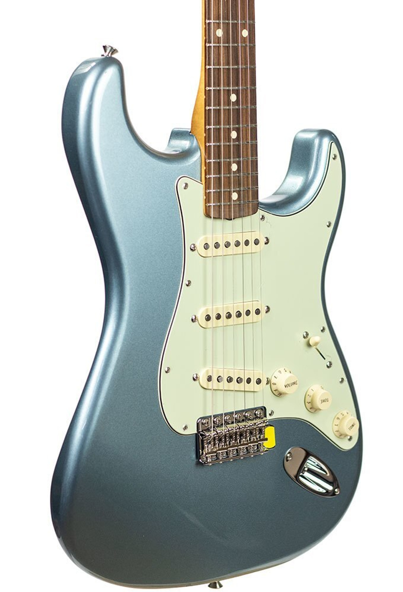 fender vintera 60s stratocaster ice blue metallic