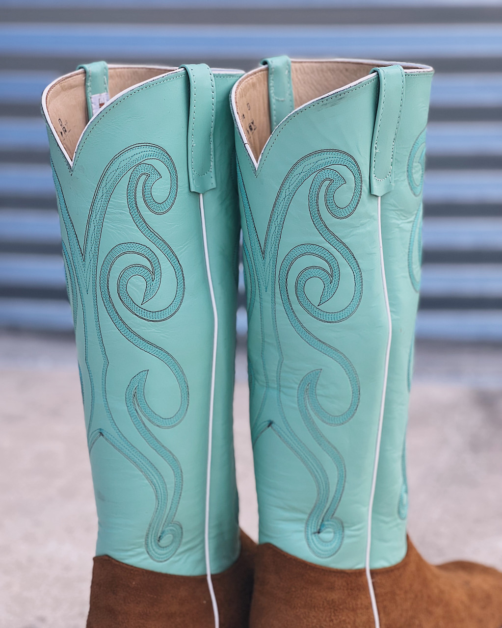 TMT コンチョ　レザー　モカシンブーツ　クレープソール　9 TMT コンチョ レザー モカシンブーツ クレープソール 9 TMT コンチョ