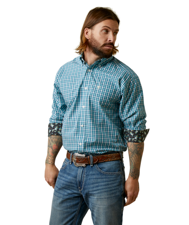 ARIAT- MEN'S WRINKLE FREE CAYDEN CLASSIC FIT SHIRT IN BLUE