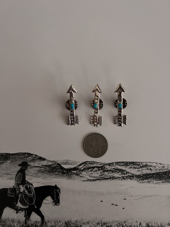 AL ZUNI JEWELRY- SILVER ARROW PIN WITH TURQUOISE