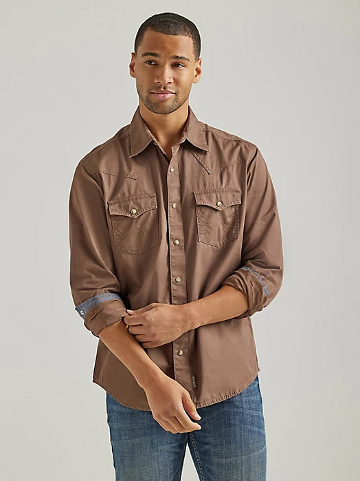 WRANGLER- MEN'S RETRO PREMIUM LONG SLEEVE PEARL SNAP SHIRT IN