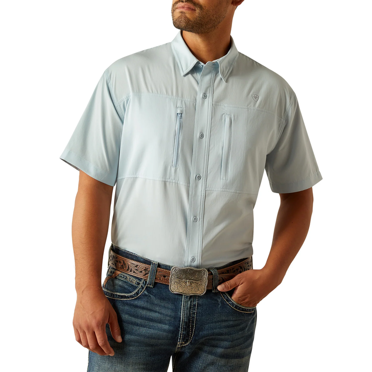 ARIAT - MEN'S VENTTEK CLASSIC FIT BUTTON DOWN SHORT SLEEVE SHIRT IN PAPYRUS BLUE