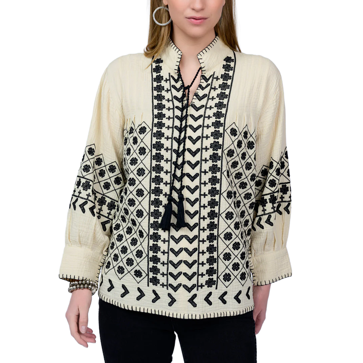 IVY JANE - WOMEN'S TIC TAC HEART TOP IN SAND