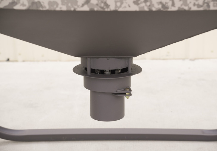 MB RANCH KING - 600 LB MIGHTY BUCK CORN FEEDER