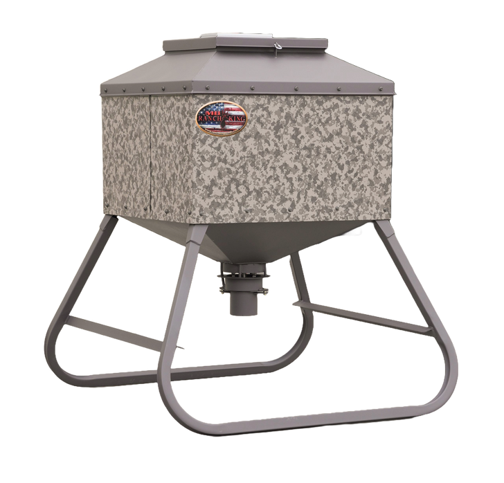 MB RANCH KING - 600 LB MIGHTY BUCK CORN FEEDER