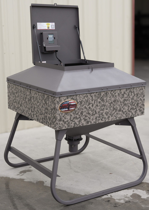 MB RANCH KING - 1000 LB MIGHTY BUCK CORN FEEDER