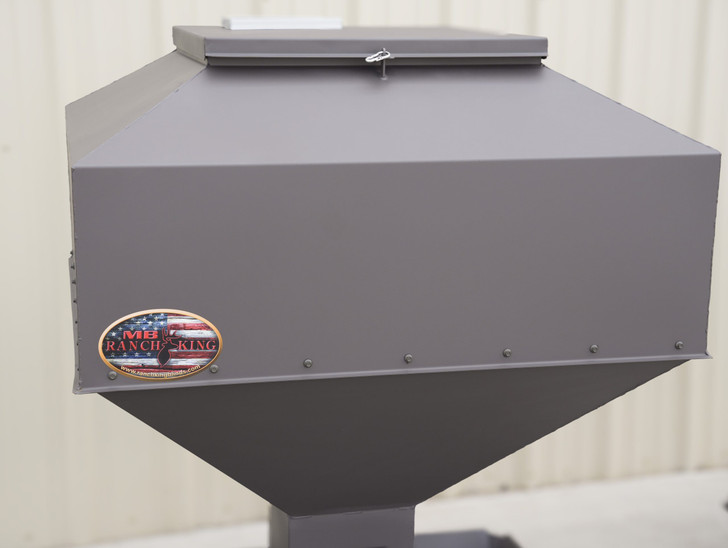 MB RANCH KING - 1000 LB MIGHTY BUCK PROTEIN FEEDER