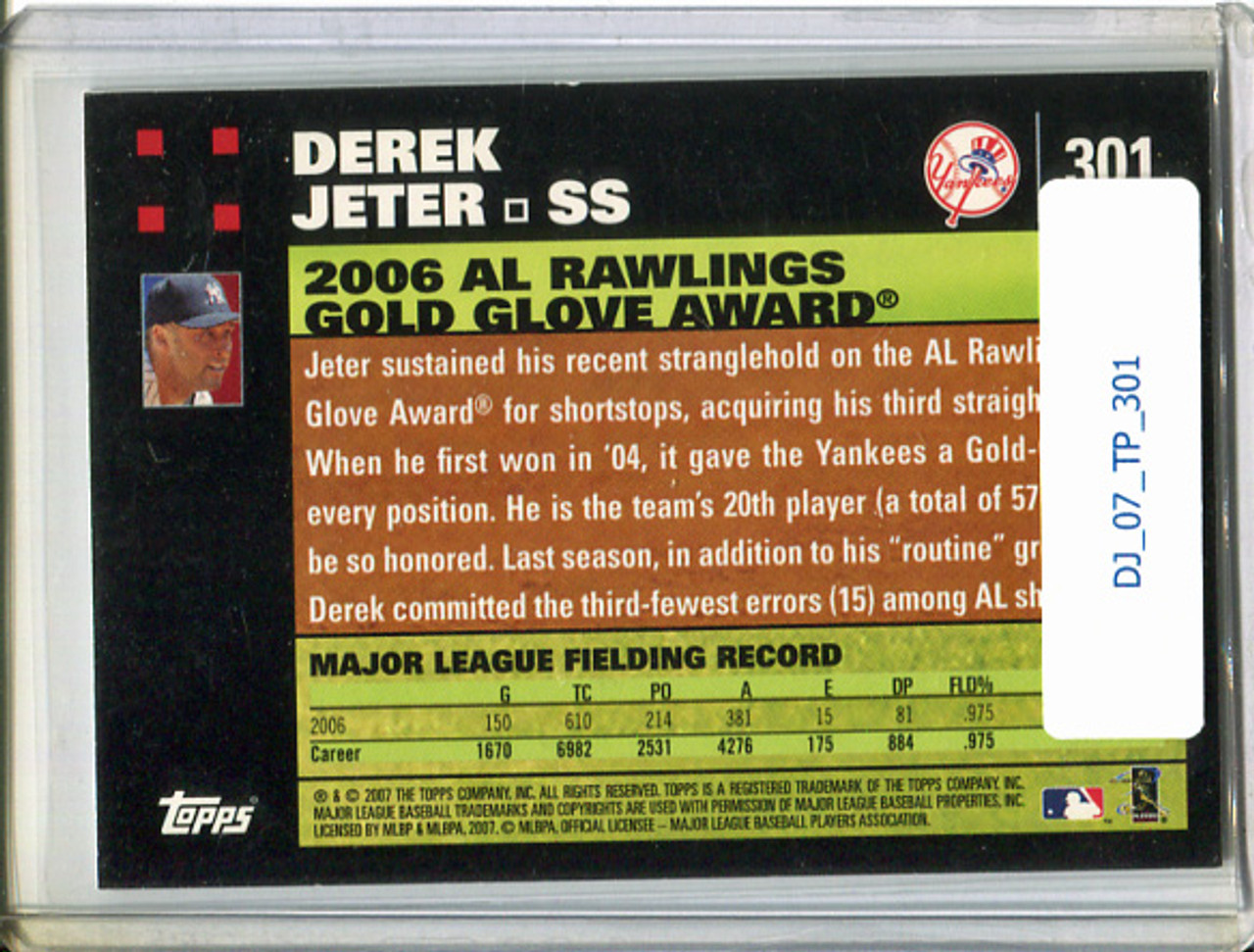 Derek Jeter 2007 Topps #301 Gold Glove
