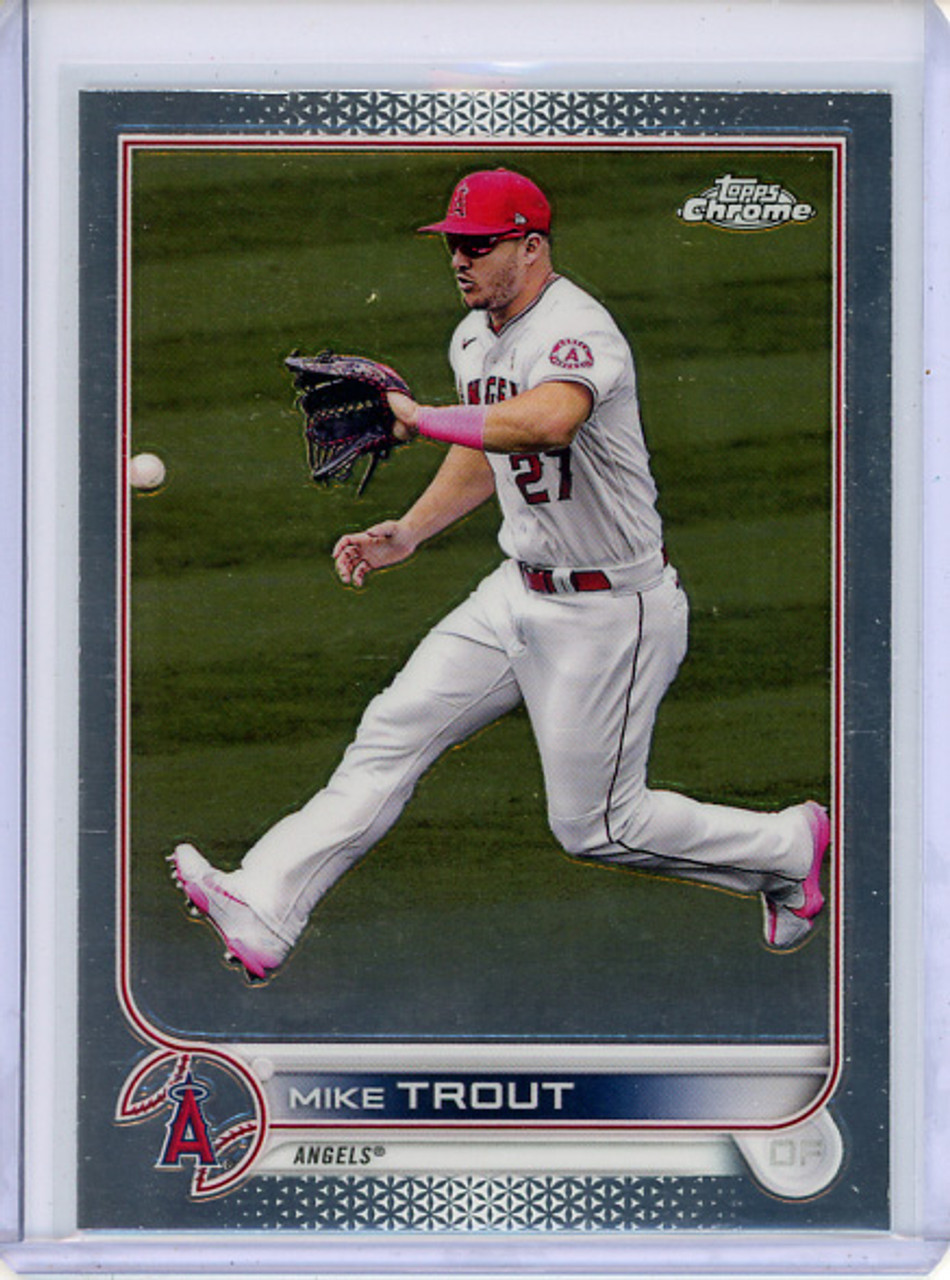 Mike Trout 2022 Topps Chrome #200 (CQ)