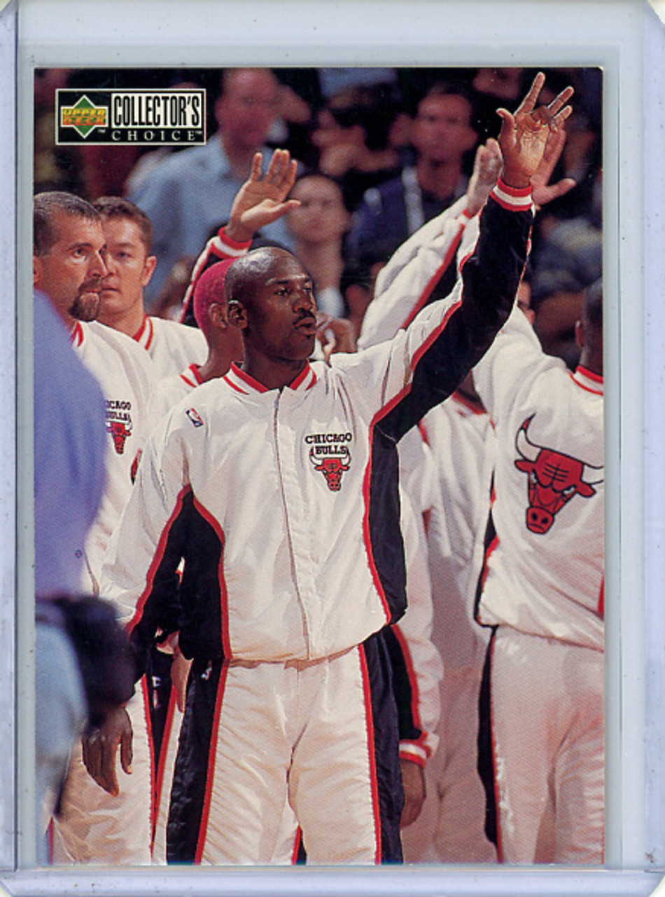 Michael Jordan 1997-98 Collector's Choice #394 Michael's Magic (CQ)