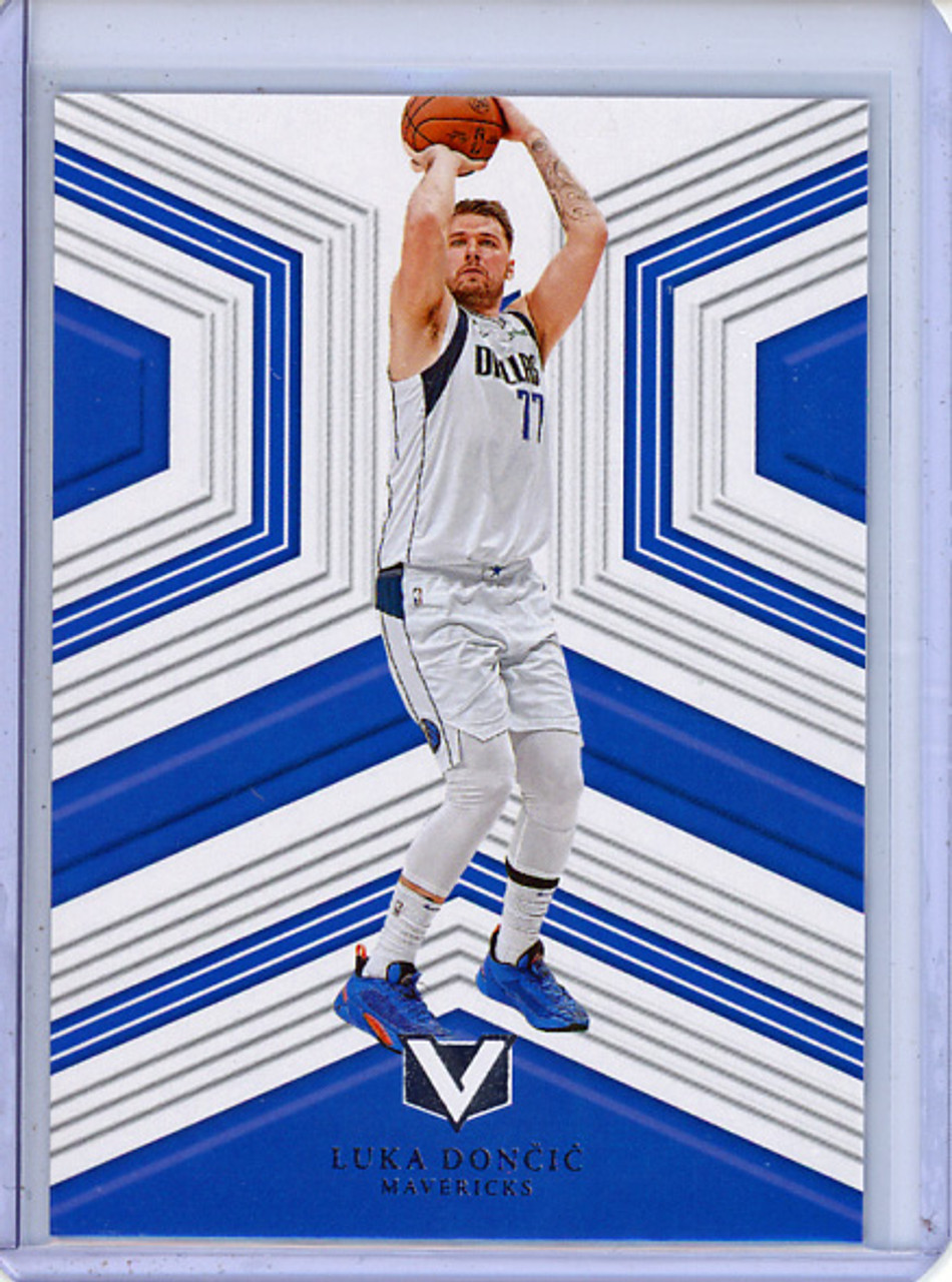 Luka Doncic 2022-23 Chronicles, Vortex #175 (CQ)