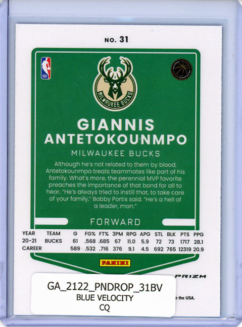 Giannis Antetokounmpo 2021-22 Donruss Optic #31 Blue Velocity (CQ)