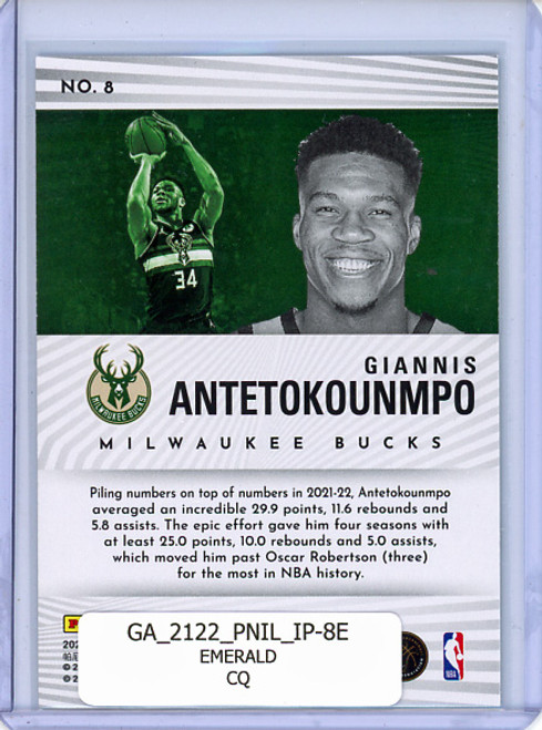 Giannis Antetokounmpo 2021-22 Illusions, Intriguing Players #8 Emerald (CQ)