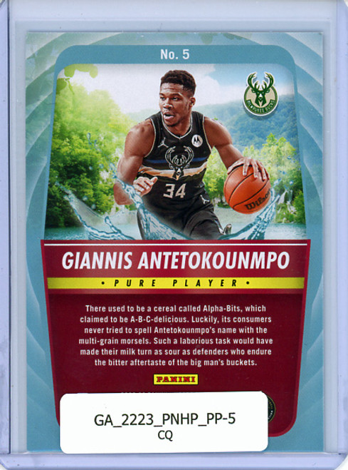 Giannis Antetokounmpo 2022-23 Hoops, Pure Players #5 (CQ)