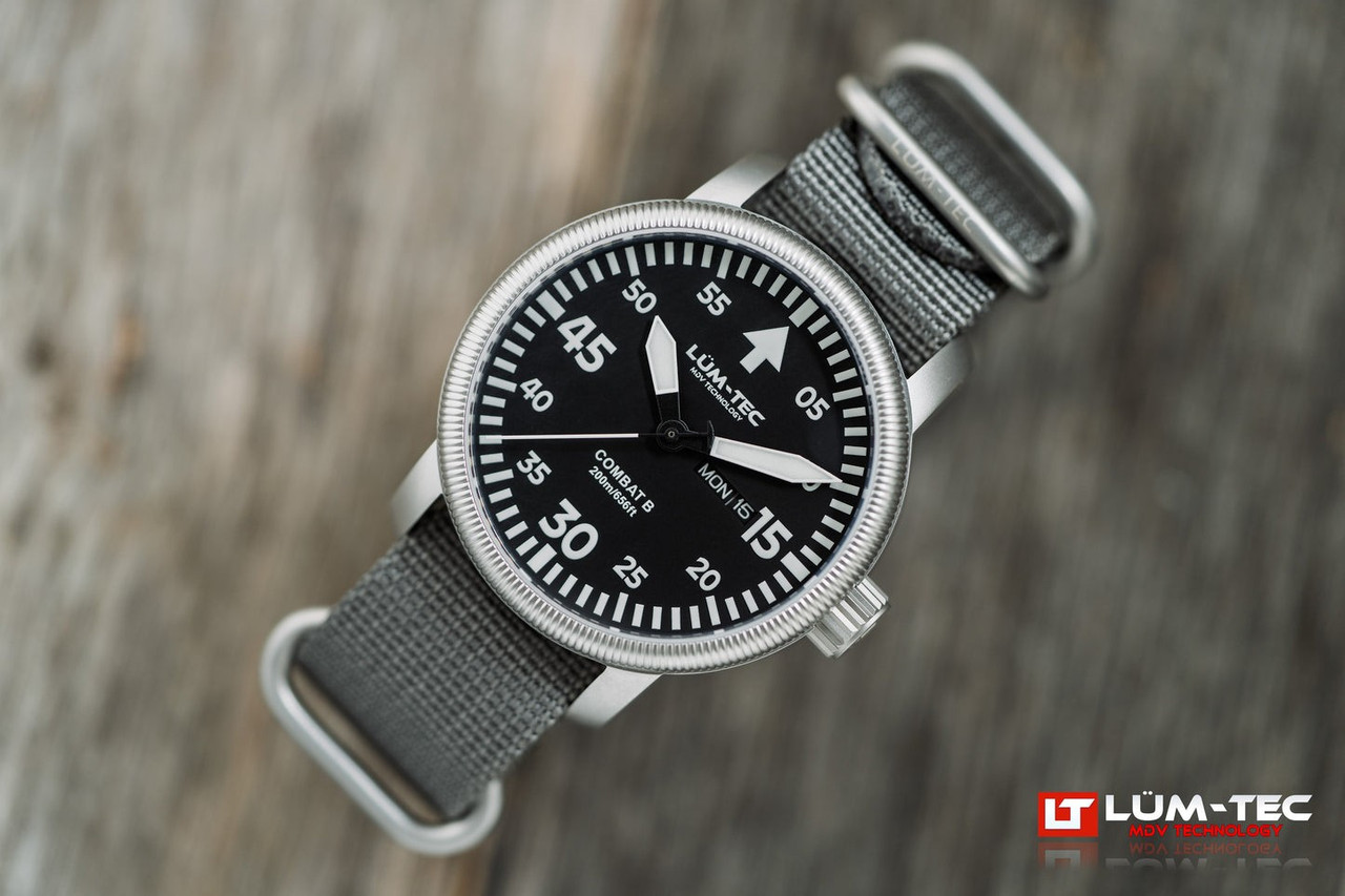 Lum-Tec Mens Watch Combat B67 Day Date 43mm Black Dial Miyota
