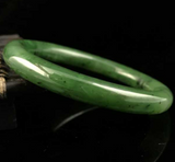 Jade Bracelets: Your Guide to Choosing the Perfect One