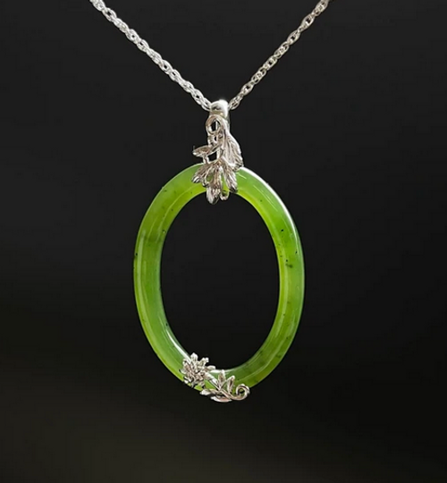 18" Sterling Silver & Nephrite Jade Oval Floral Pendant Necklace