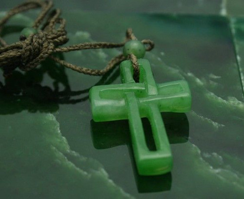 Genuine Natural Nephrite Jade Cutout Centers Cross Pendant Religious