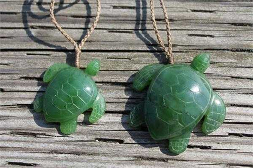 Image of Genuine Nephrite Jade Sea Turtle Pendant (Multiple Sizes) (HNW-3710)