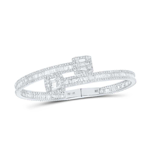 Image of 14kt White Gold Womens Round Diamond Square-accent Cuff Bangle Bracelet 8-1/4 Cttw