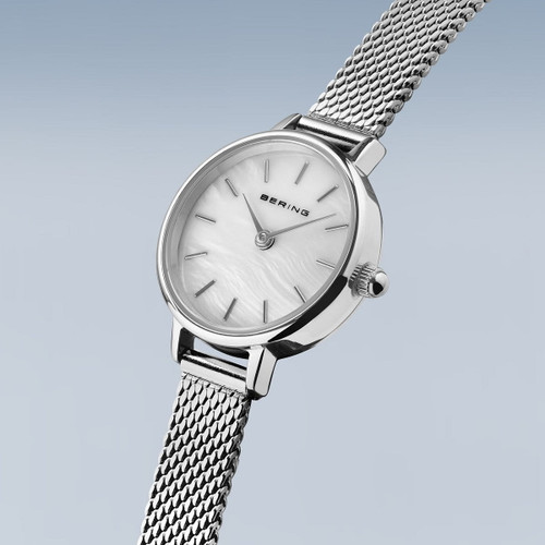 BERING 11022-004 — Angled side view
