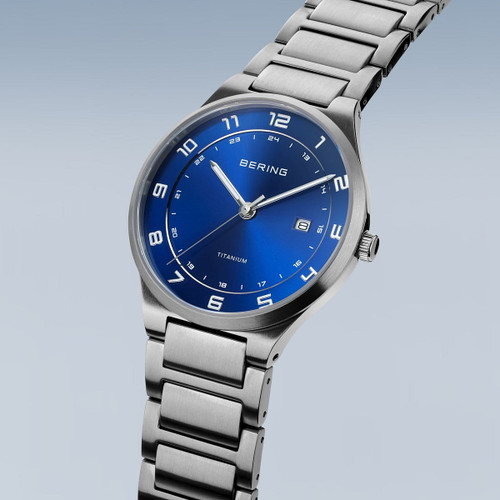 BERING 15139-707 — Angled side view